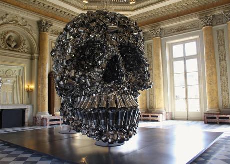 Impressionante exposition Subodh Gupta à la Monnaie de Paris