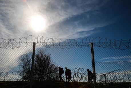 ...on rencontre le port