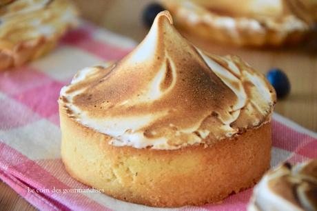 Tartelettes aux myrtilles meringuées