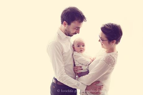 Photographe professionnelle bébé en studio Saint Germain en Laye