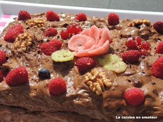 http://recettes.de/genoise-a-la-mousse-chocolat-et-framboises
