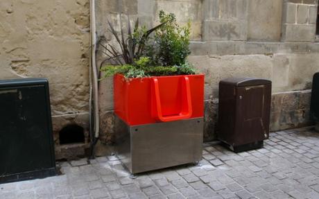 Préparez-vous : les urinoirs qui font pousser les fleurs débarquent sur Paris !