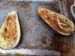 Aubergines farcies au Quinoa Cliquer sur les photographies pour les agrandir