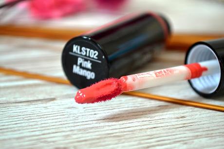 Des lèvres colorées pour la rentrée avec les Moisture Tatoo de Kiss New York