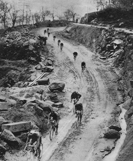 Le maillot de leader de la Vuelta n’a pas toujours été rouge