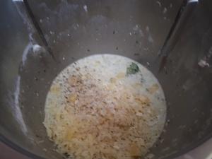 Cannelés au Pesto et coeur de Mozzarella Cliquer sur les photographies pour les agrandir