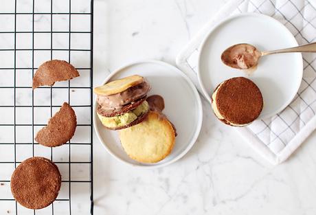 Sandwich glacés au chocolat et thé matcha-coco