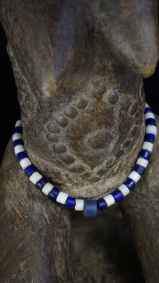 « NE RIS PAS DU CROCODILE AVANT D’AVOIR TRAVERSE LA RIVIERE ! »L’ANIMAL DANS LA PENSEE AFRICAINE(1) « NE RIS PAS DU CROCODILE AVANT D’AVOIR TRAVERSE LA RIVIERE ! »L’ANIMAL DANS LA PENSEE AFRICAINE(1)