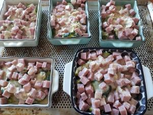 Gratin de Courgettes aux dés de Jambon et Moutarde Cliquer sur les photgraphies pour les agrandir