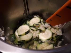 Gratin de Courgettes aux dés de Jambon et Moutarde Cliquer sur les photgraphies pour les agrandir