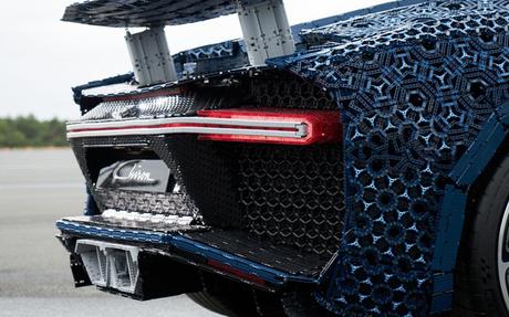Une Bugatti taille réelle et entièrement fonctionnelle en LEGO Technic