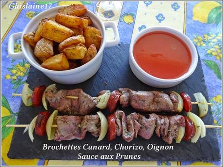 Brochettes de canard au chorizo et oignon - Sauce aux prunes