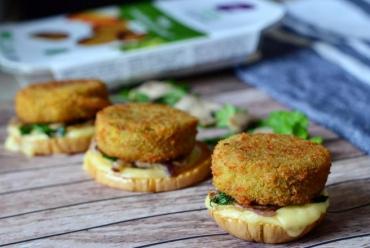 Bouchées bio végétariennes de panés de lentilles vertes et curry au lupin Recette bio : Bouchées bio végétariennes de panés de lentilles vertes et curry au lupin Végétal Gourmand