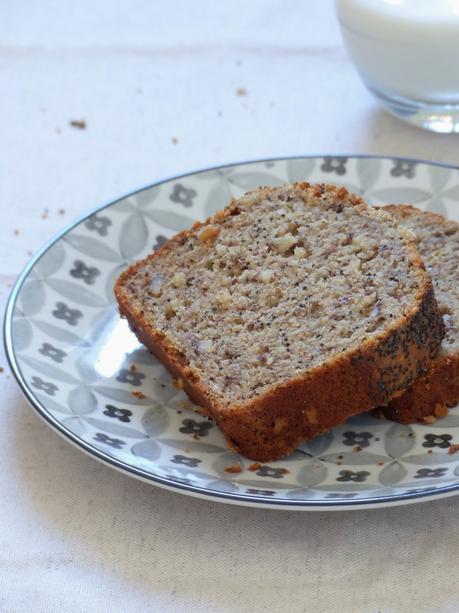 Banana bread aux amandes et pavot