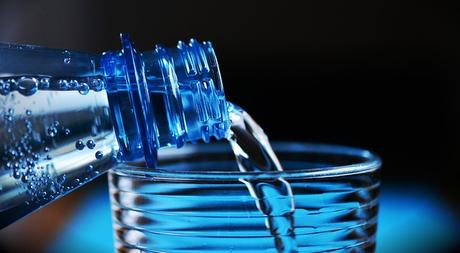 H2O – Le scandale est dans votre verre d’eau