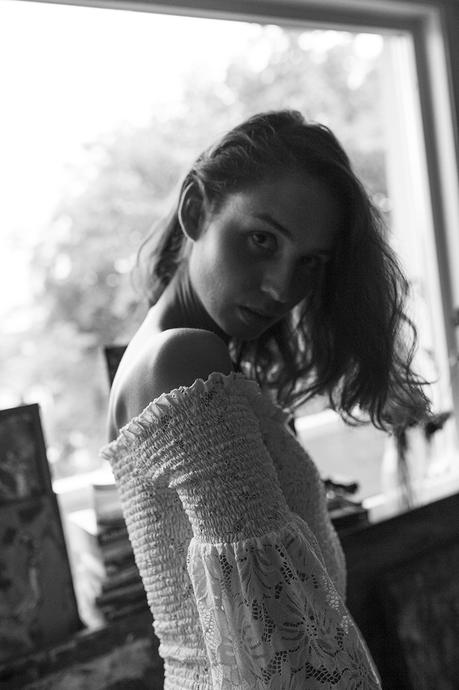 Look At Me Now : Hanne Birgitte par Albin Siggesson (exclusif) Look At Me Now : Hanne Birgitte par Albin Siggesson (exclusif)