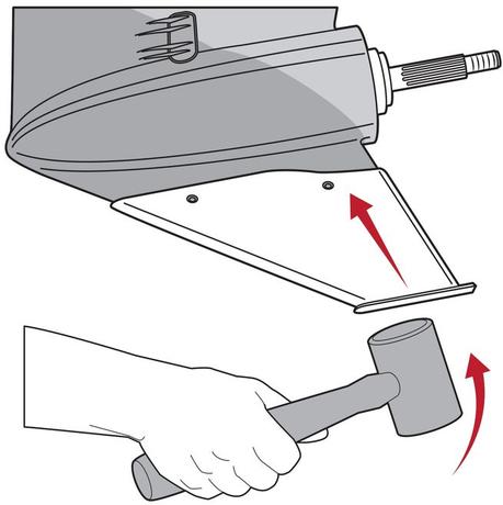 Comment réparer un aileron d’embase endommagé d’un moteur hors-bord ?