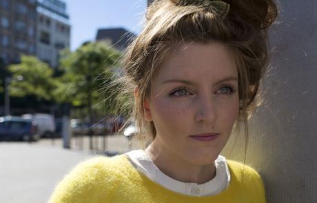 Débâcle    -    Lize Spit  ♥♥♥♥♥