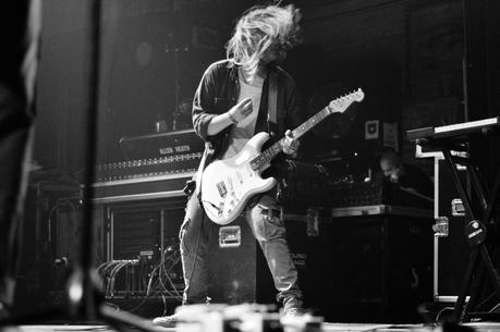 Nothing But Thieves embrase un Théâtre Corona sold out Nothing But Thieves embrase un Théâtre Corona sold out
