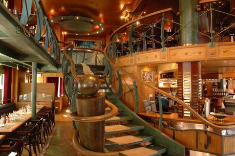 Escalier et bar à huîtres Escalier et bar à huîtres