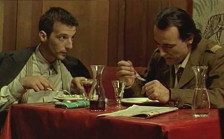 UN HÉROS TRÈS DISCRET (Critique)