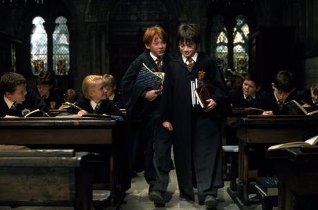 HARRY POTTER A L’ÉCOLE DES SORCIERS (Critique)
