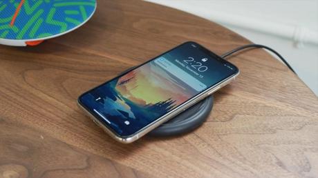 Les iPhone de 2018 dotés d’une recharge sans fil plus efficace ? Les iPhone de 2018 dotés d’une recharge sans fil plus efficace ?