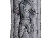 costume gonflable d’Han Solo dans carbonite