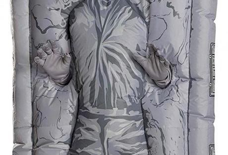 Un costume gonflable d’Han Solo dans la carbonite Un costume gonflable d’Han Solo dans la carbonite