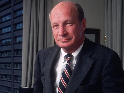 Avant de mourir, ce banquier millionnaire a laissé sur son bureau 25 règles pour réussir dans la vie et la finance