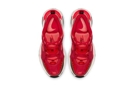Une Nike M2K Tekno Red Suède en approche Une Nike M2K Tekno Red Suède en approche