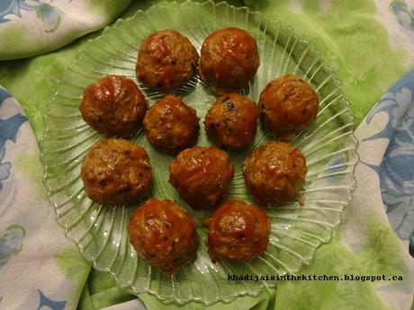 BOULETTES DE VIANDE CUITES AU FOUR / BAKED MEATBALLS / ALBÓNDIGAS HORNEADAS / كويرات الكفتة في الفرن BOULETTES DE VIANDE CUITES AU FOUR / BAKED MEATBALLS / ALBÓNDIGAS HORNEADAS / كويرات الكفتة في الفرن