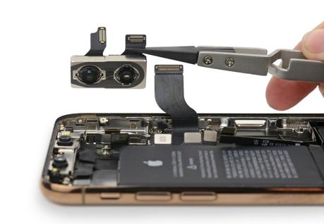 Aucun composant de Samsung et de Qualcomm n’a été retrouvé en désossant les nouveaux iPhone Xs