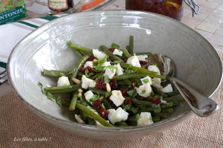 Salade de haricots verts, tomates confites et chèvre
