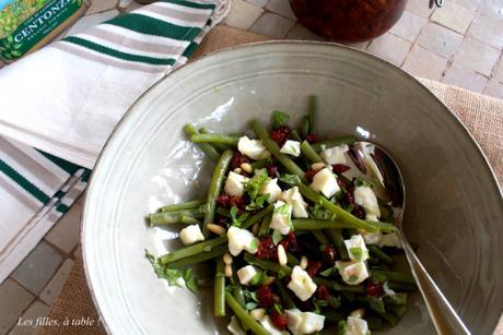 Salade de haricots verts, tomates confites et chèvre