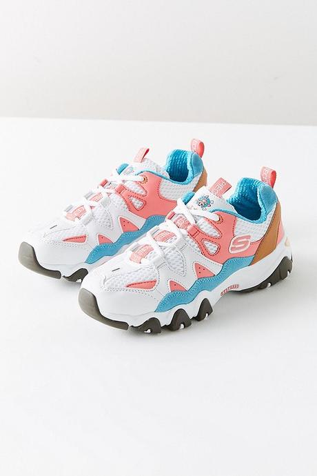 3 coloris de la collaboration One Piece x Skechers disponibles sur Urban Outfitters