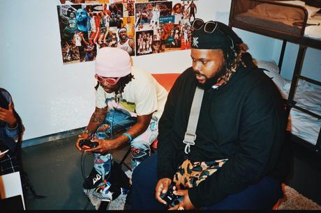 Champion s’installe à Paris pour la sortie de sa collection We Are One Champion s’installe à Paris pour la sortie de sa collection We Are One