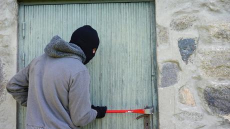 Quelles sont les meilleures choses à faire pour éviter un cambriolage ? Quelles sont les meilleures choses à faire pour éviter un cambriolage ?