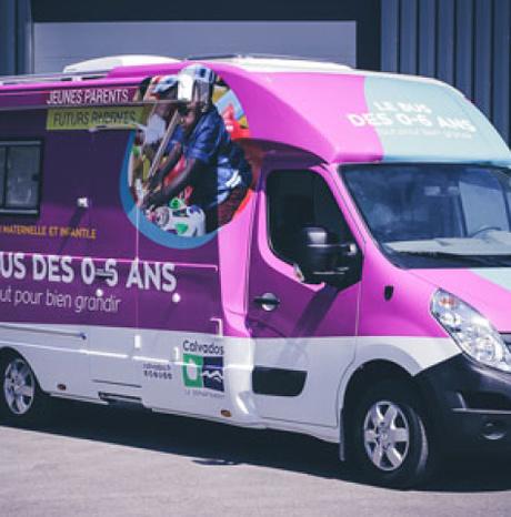 PMI : le bus des 0-6 ans sur les routes du Calvados en octobre PMI : le bus des 0-6 ans sur les routes du Calvados en octobre