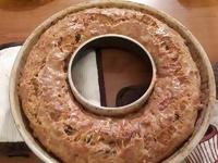 Cake aux olives, coppa et tomates séchées Cliquer sur les photographies pour les agrandir