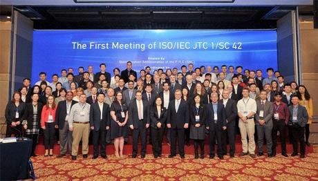 La France porte le premier projet international de norme sur la fiabilité des intelligences artificielles La France porte le premier projet international de norme sur la fiabilité des intelligences artificielles