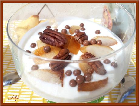 Verrines de Fromage blanc, Poires caramélisées au sirop d'Erable, et Noix de Pécan Verrines de Fromage blanc, Poires caramélisées au sirop d'Erable, et Noix de Pécan