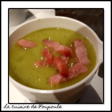 Soupe froide courgette et basilic