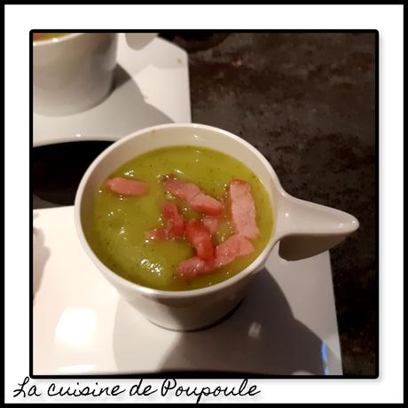 Soupe froide courgette et basilic