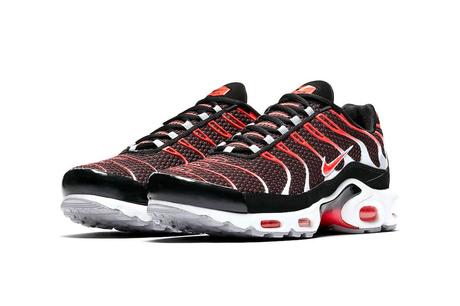 Une explosive Nike Air Max Plus Hot Lava Une explosive Nike Air Max Plus Hot Lava