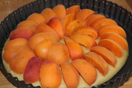 Tarte briochée aux abricots et son crumble