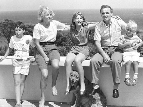 Magnifique photo de la famille Aznavour !