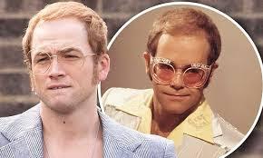Première image de Taron Egerton en Elton John pour le film Rocketman