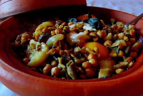 Tajine de rhubarbe, pois chiches, ...
