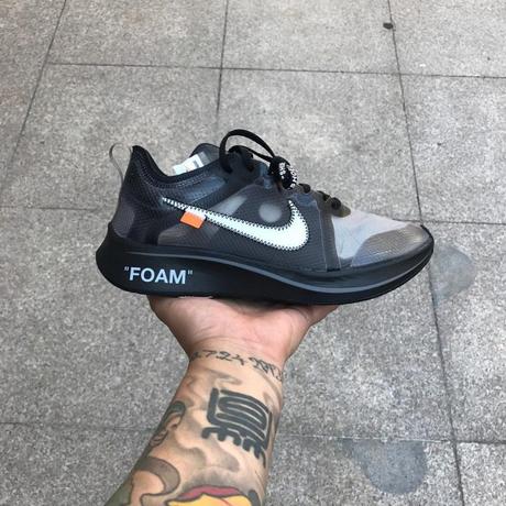 Les deux prochaines Zoom Fly Off White sortent ce mois çi